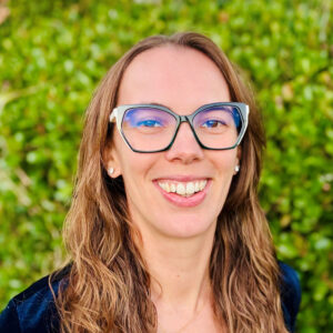 Julia Kingsley Unformatted Headshot